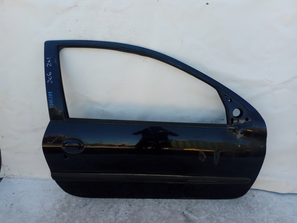 Usa / Portiera Peugeot 206 1998-2013 Negru Fata Dreapta Coupe / 2 Portiere