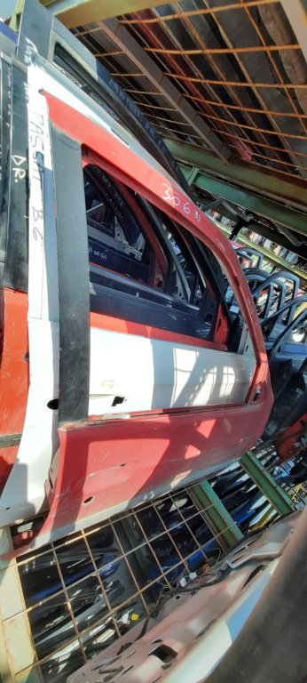 Usa / Portiera Peugeot 306 1993-2002 Rosu Fata Dreapta