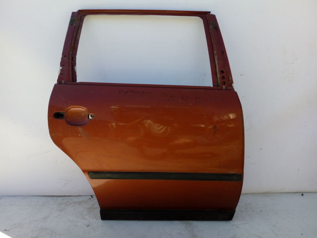 Usa / Portiera Portocaliu,spate,dreapta VW PASSAT B5, B5.5 1996 - 2005