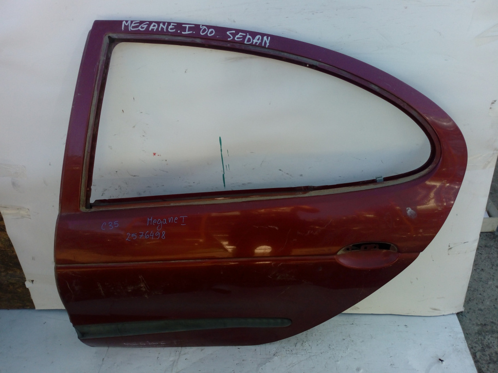 Usa / Portiera Renault Megane 1 1995-2002 Maro Rosu Spate Stanga