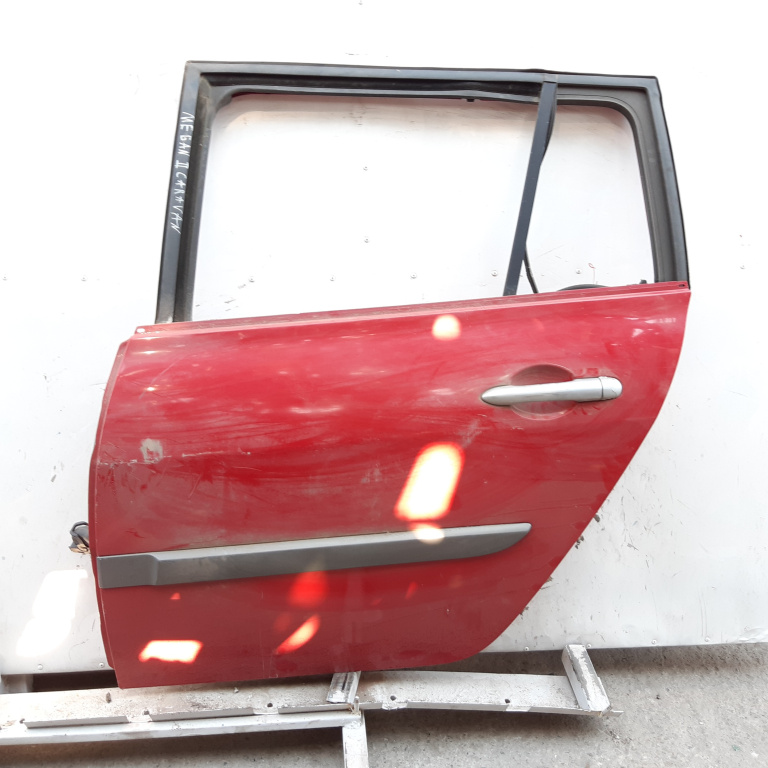 Usa / Portiera Renault Megane 2 2002-2010 Rosu Spate Stanga Break / Caravan / Station Wagon