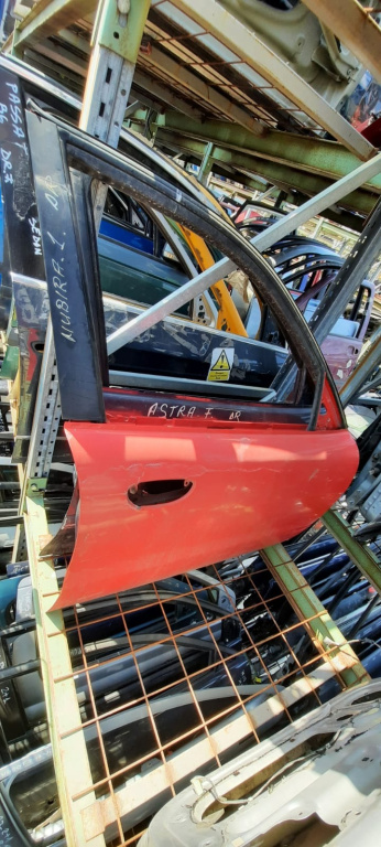 Usa / Portiera Rosu,fata,dreapta Daewoo NUBIRA 1 (KLAJ) 1997 - 2000
