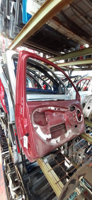 Usa / Portiera Rosu,fata,stanga Ford KA (RB) 1996 - 2008