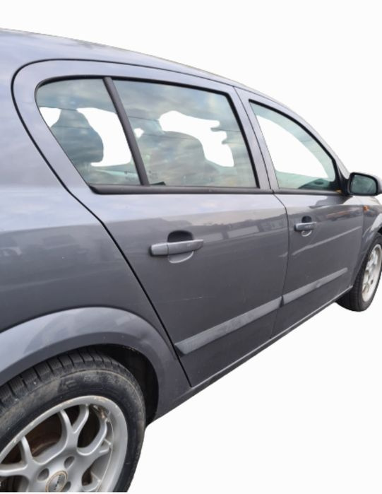 Usa portiera spate stanga dreapta Opel Astra H hatchback z155