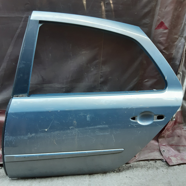 Usa / Portiera Spate,stanga Renault LAGUNA 2 2001 - 2007