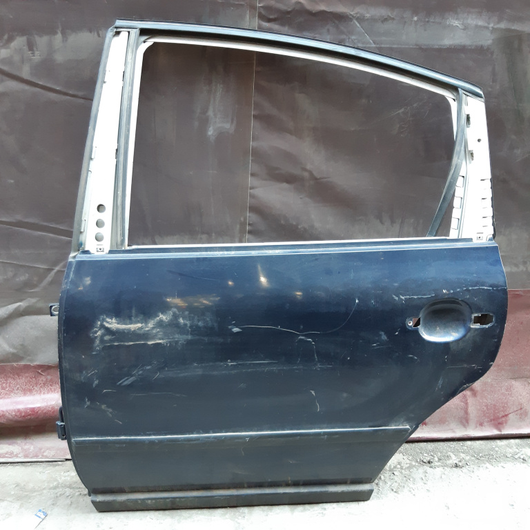 Usa / Portiera Spate,stanga VW PASSAT B5, B5.5 1996 - 2005