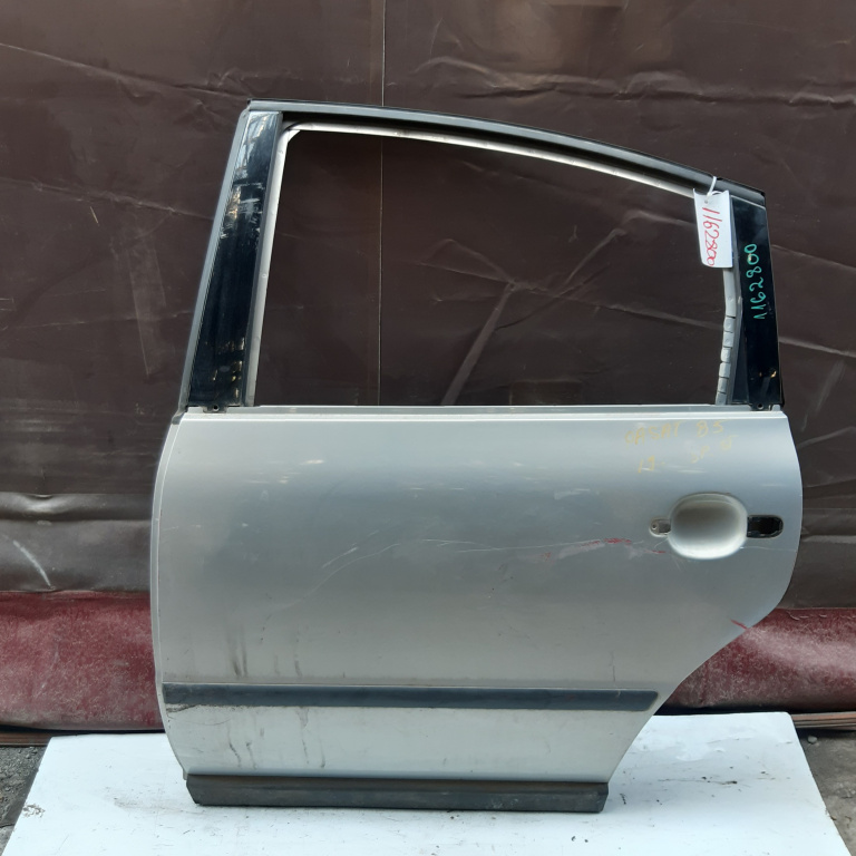 Usa / Portiera Spate,stanga VW PASSAT B5, B5.5 1996 - 2005