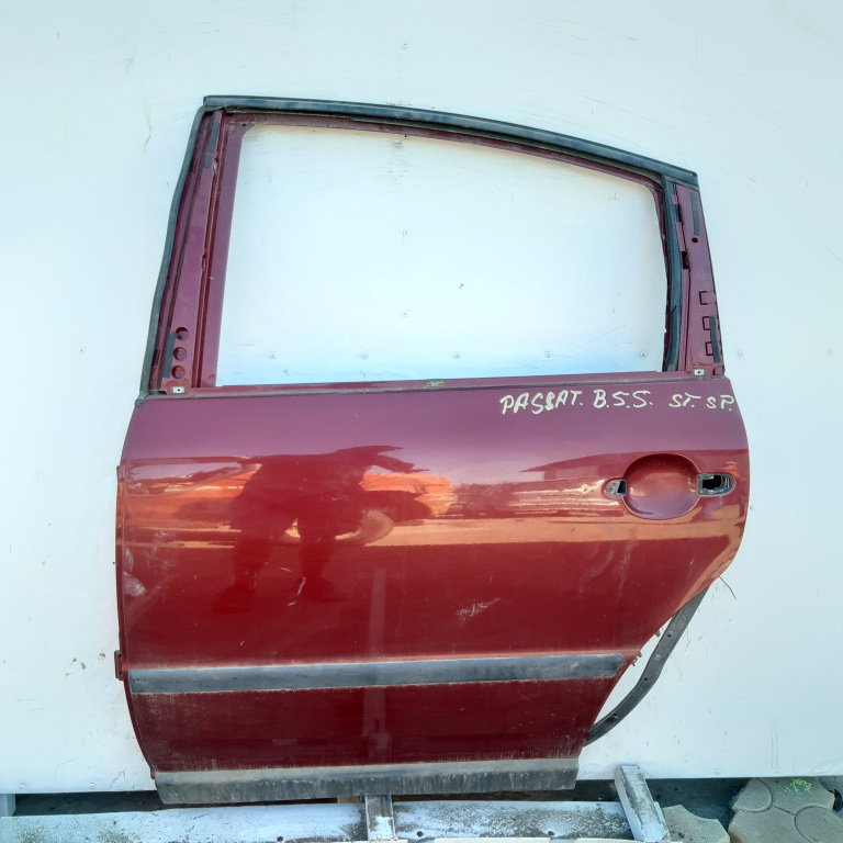Usa / Portiera Spate,stanga VW PASSAT B5, B5.5 1996 - 2005