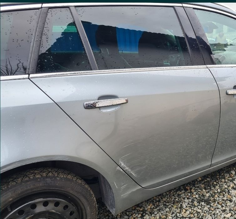 Usa portiera spate z179 Opel Insignia sport tourer break