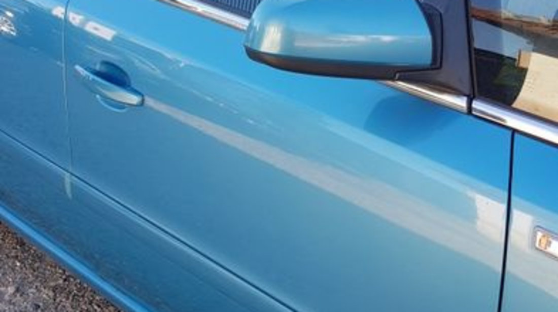 Usa portiera stanga dreapta Opel Zafira B Z20N albastru dezmembrez