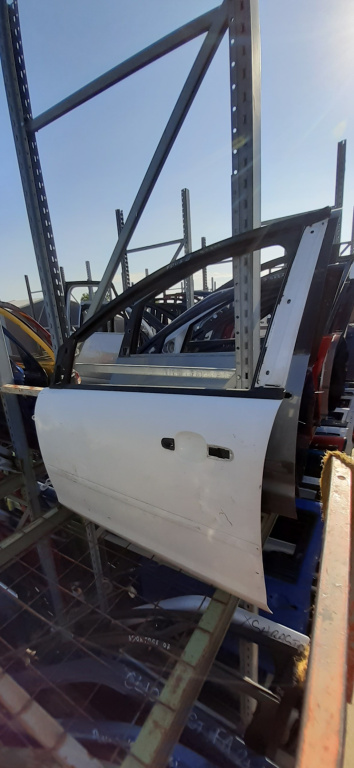 Usa / Portiera Stanga,fata,Alb Ford FOCUS Mk 2 2005 - 2010