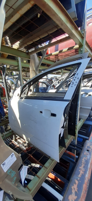 Usa / Portiera Stanga,fata,Alb Opel ASTRA H 2004 - 2012