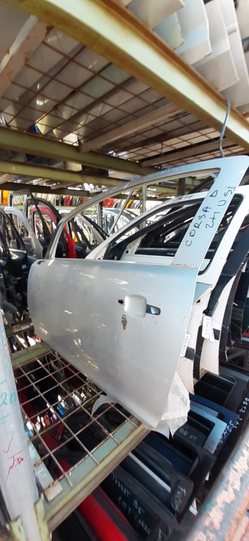 Usa / Portiera Stanga,fata,Alb Opel CORSA D 2006 - 2014