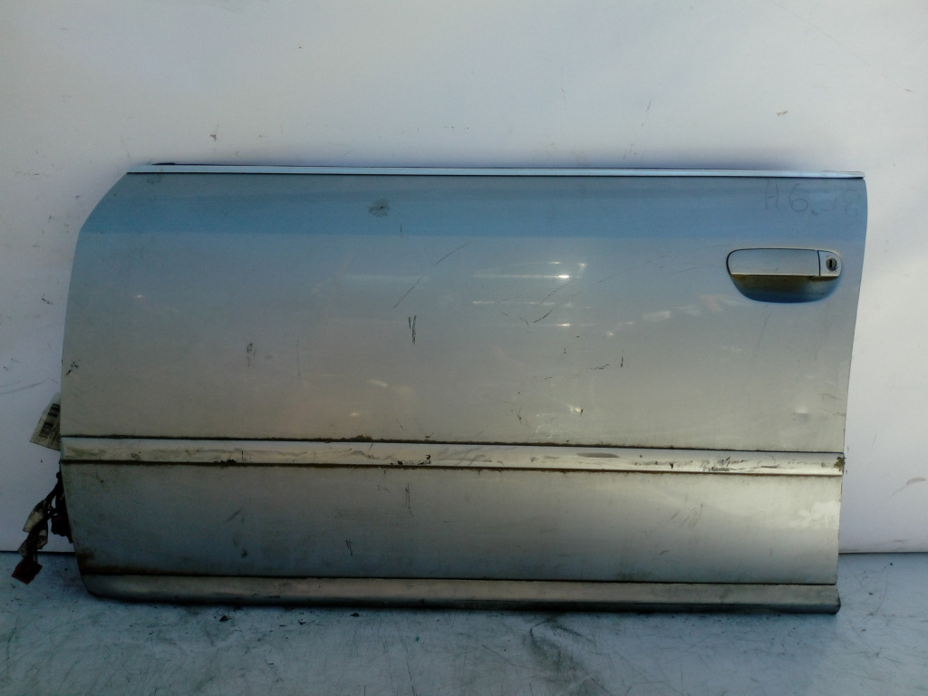 Usa / Portiera Stanga Fata Audi A6 (4B, C5) 1997-2005 Alb Gri
