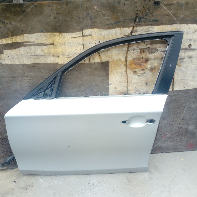 Usa / Portiera Stanga Fata Bmw 1 (E81, E87, E88, E82) 2004-2013 Gri