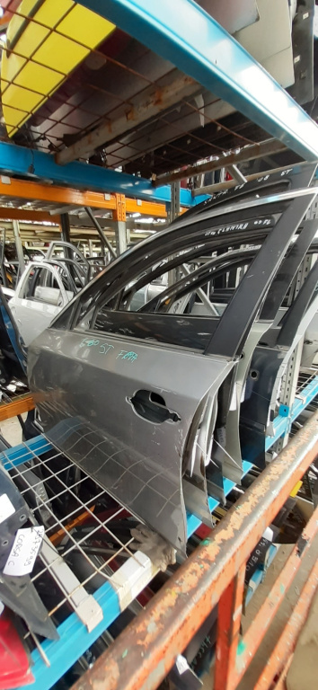 Usa / Portiera Stanga Fata Bmw 5 (E60, E61) 2003-2010 Gri
