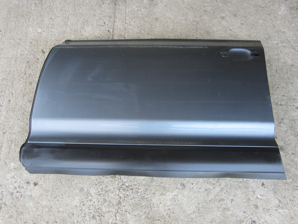 USA / PORTIERA STANGA FATA CU BANDOU VW TOUAREG FAB. 2002 - 2010 ⭐⭐⭐⭐⭐