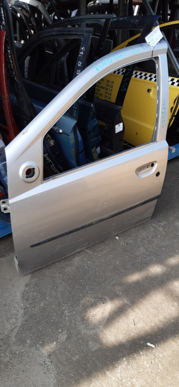Usa / Portiera Stanga Fata Fiat Punto (188) 1999-2010 Alb Gri