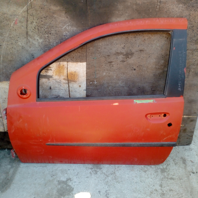 Usa / Portiera Stanga Fata Fiat Punto (188) 1999-2010 Rosu Pickup 2 Portiere