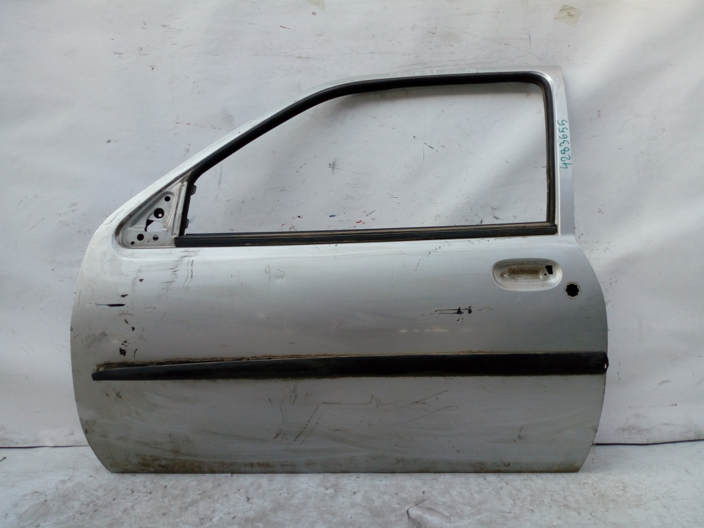 Usa / Portiera Stanga Fata Ford Fiesta Mk4 1995-2002
