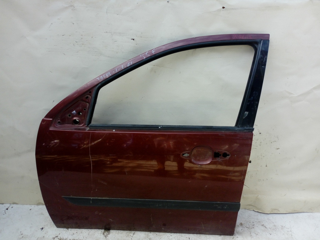 Usa / Portiera Stanga Fata Ford Focus Mk 1 1998-2004 Maro Rosu