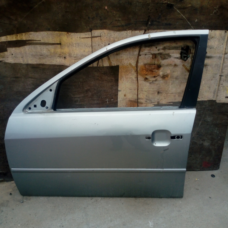 Usa / Portiera Stanga Fata Ford Mondeo Mk 3 2000-2007 Gri