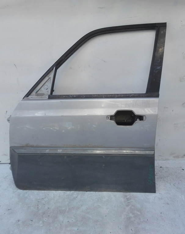 Usa / Portiera Stanga,fata,Gri Hyundai TERRACAN (HP) 2001 - 2007