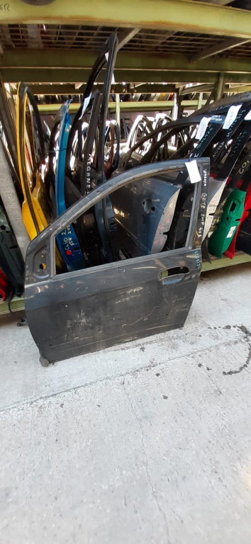 Usa / Portiera Stanga Fata Hyundai Getz (Tb) 2002-2011 Negru
