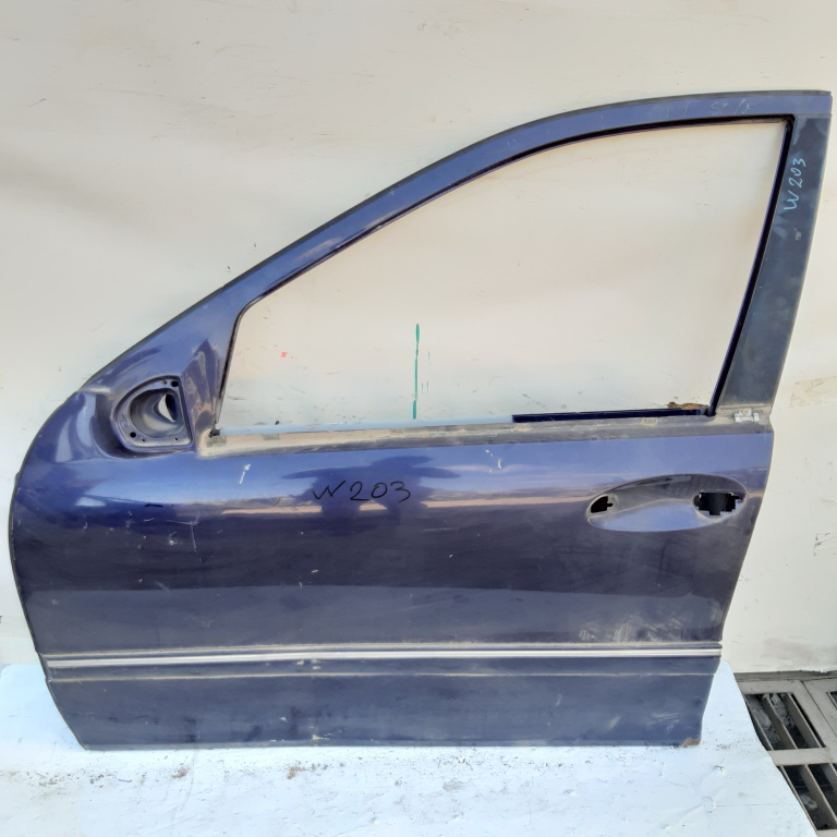 Usa / Portiera Stanga,fata Mercedes-Benz C-CLASS (W203) 2000 - 2007