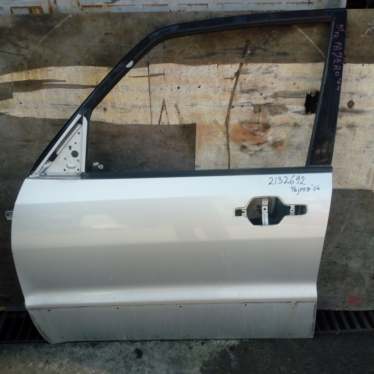 Usa / Portiera Stanga Fata Mitsubishi Pajero 3 (V60) 1999-2007 Gri