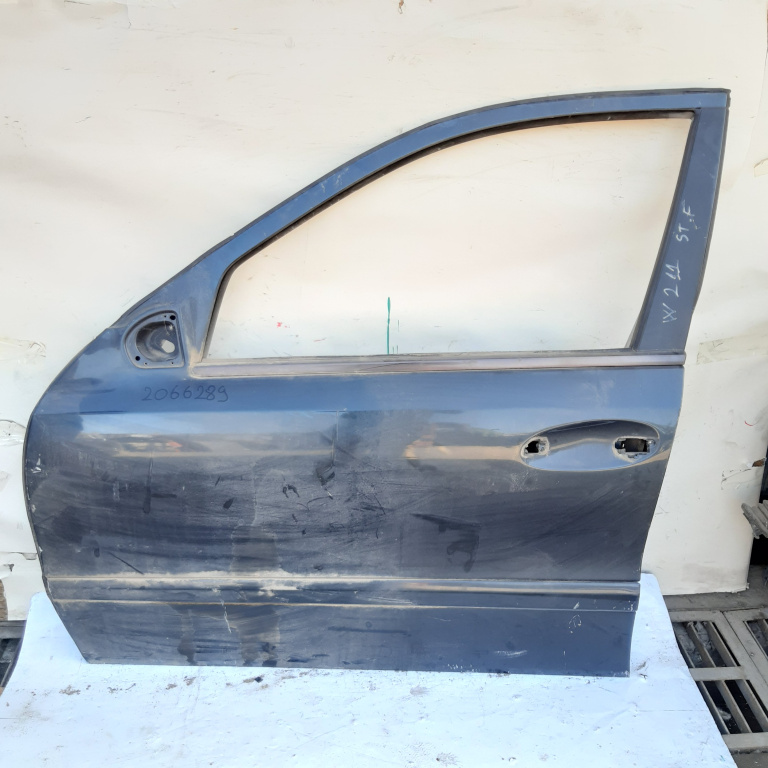 Usa / Portiera Stanga,fata,Negru Mercedes-Benz E-CLASS (W211) 2002 - 2009