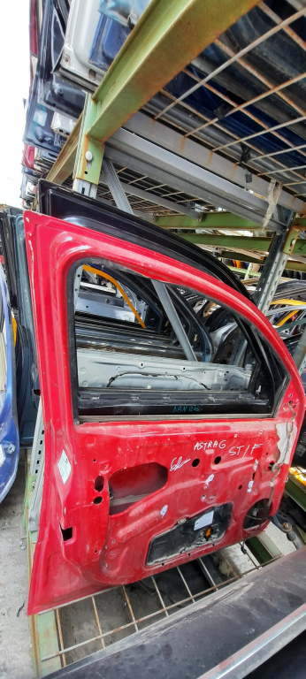 Usa / Portiera Stanga Fata Opel Astra G 1998-2009 Rosu
