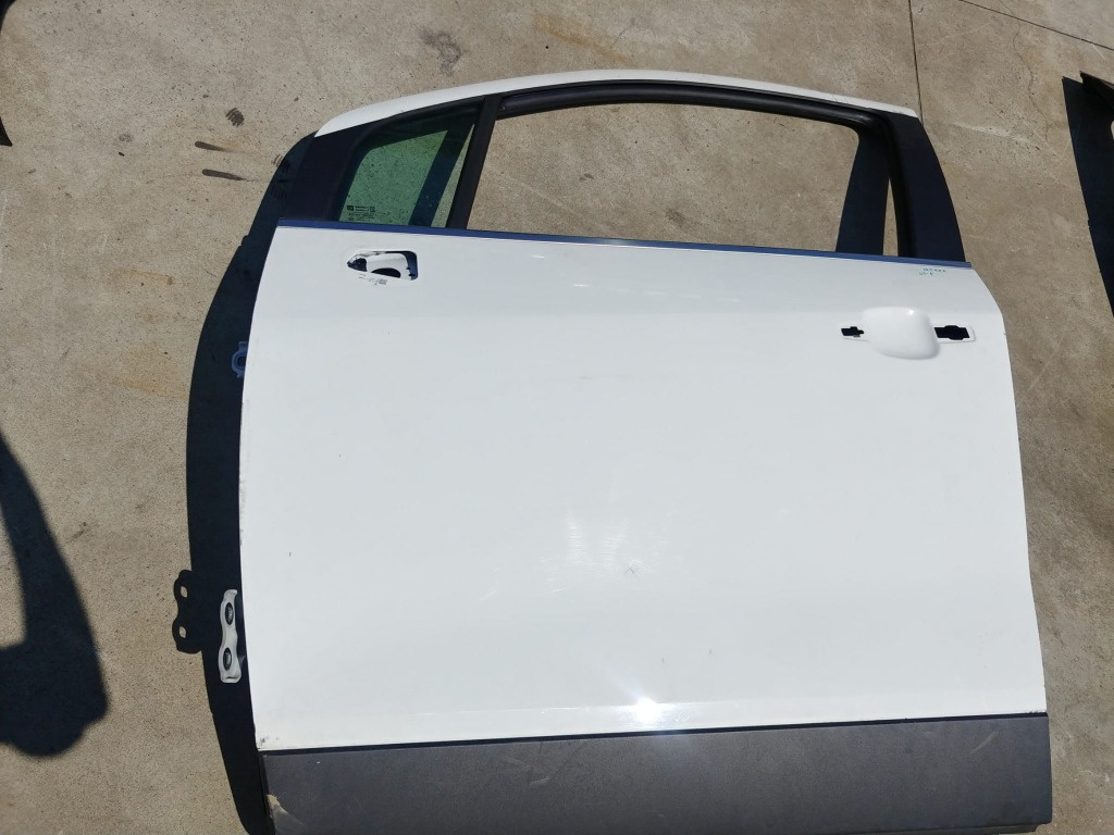 Usa portiera stanga fata opel mokka x j13