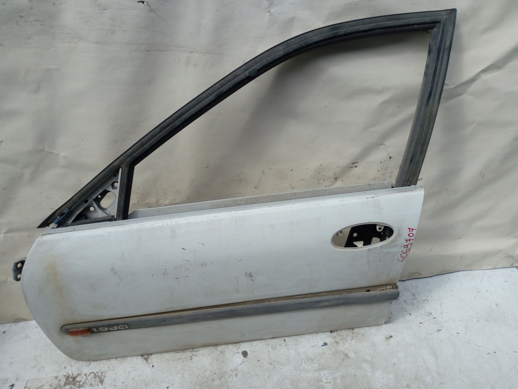 Usa / Portiera Stanga Fata Renault Laguna 1 1993-2001 Alb