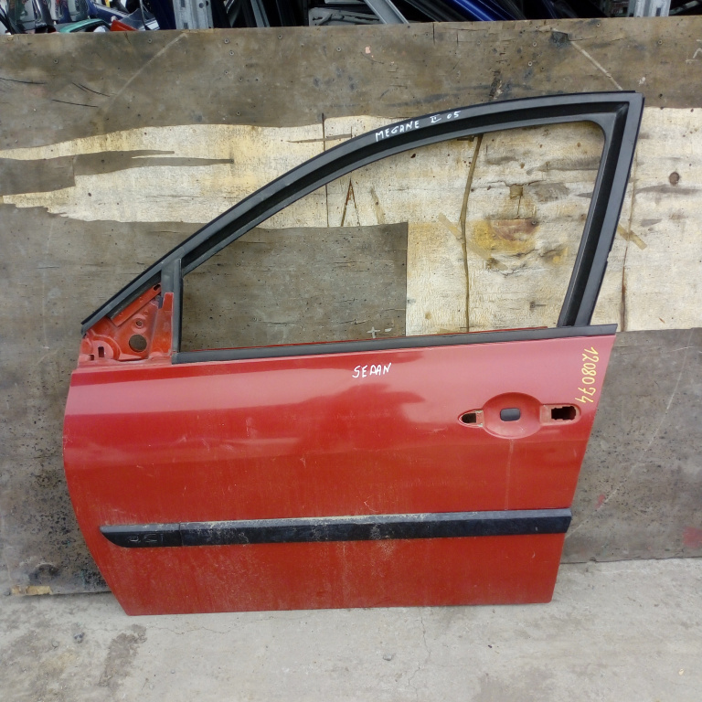Usa / Portiera Stanga Fata Renault Megane 2 2002-2010 Rosu Sedan / Berlina