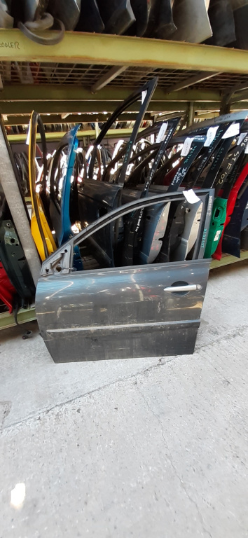 Usa / Portiera Stanga Fata Renault Megane 2 2002-2010 Gri