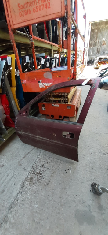 Usa / Portiera Stanga,fata,Rosu Opel VECTRA B 1995 - 2002