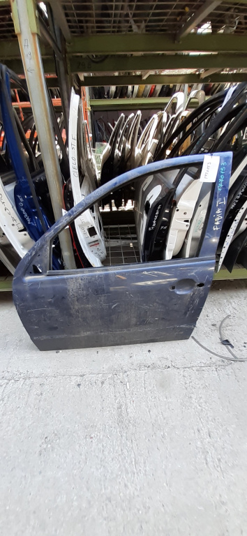 Usa / Portiera Stanga Fata Skoda Fabia 1 1999-2007 Albastru Negru