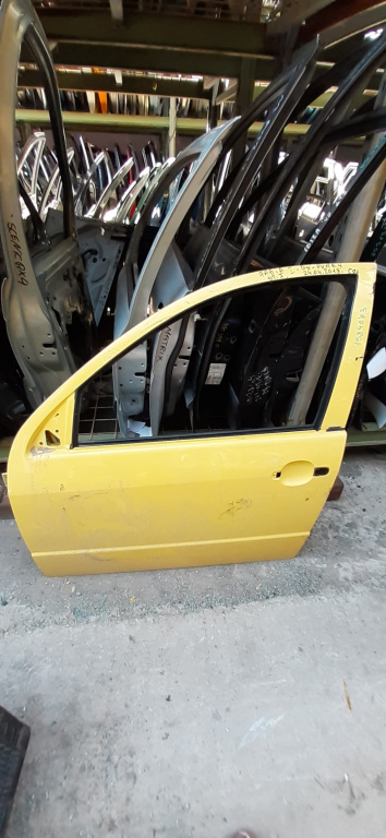 Usa / Portiera Stanga Fata Skoda Fabia 1 1999-2007 Galben