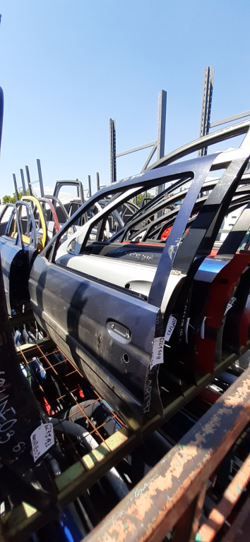 Usa / Portiera Stanga,fata,Violet,Negru Ford ESCORT Mk 7 1995 - 2000