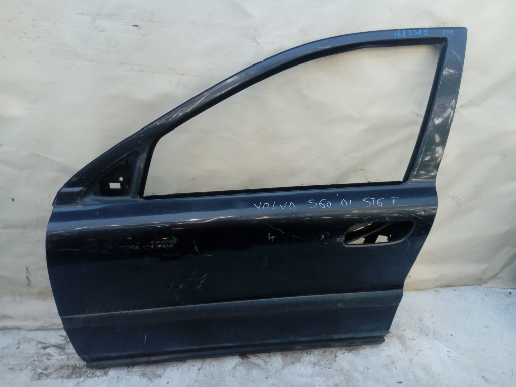 Usa / Portiera Stanga Fata Volvo S60 1 2000-2009 Albastru Negru