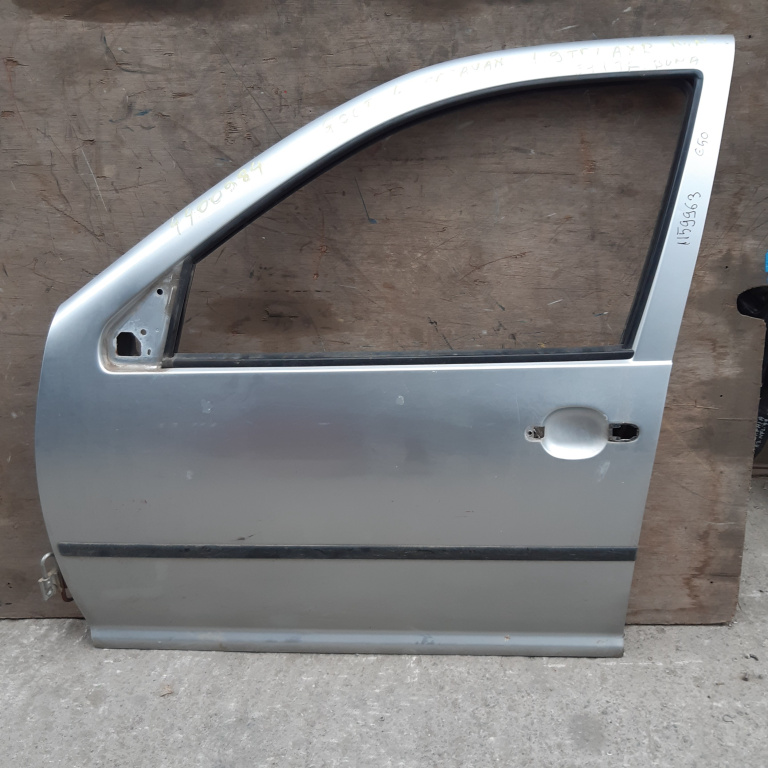 Usa / Portiera Stanga Fata Vw Golf 4 1997-2004 Gri Break / Caravan / Station Wagon