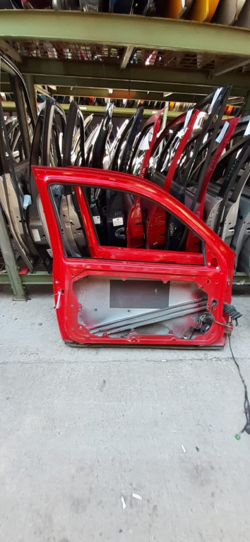 Usa / Portiera Stanga Fata Vw Golf 4 1997-2004 Rosu