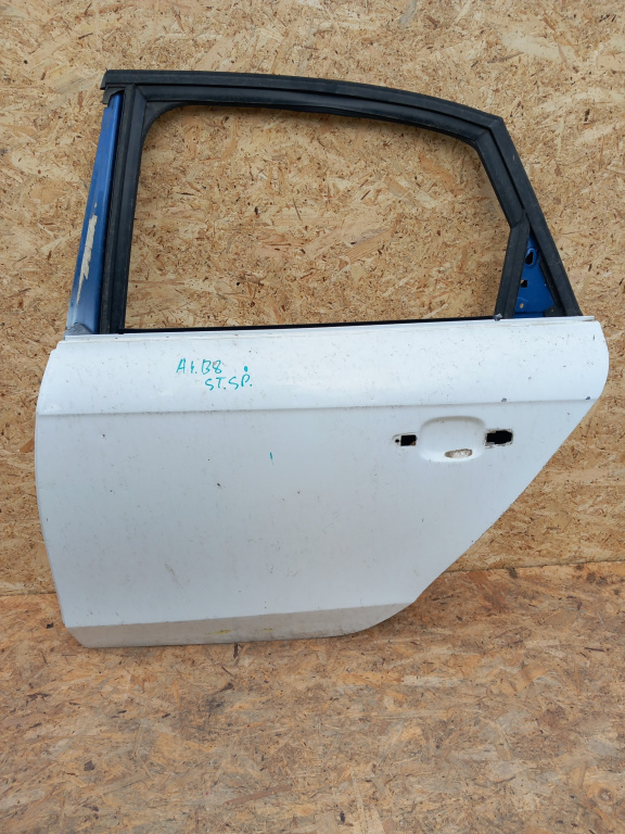 Usa / Portiera Stanga Spate Audi A4 B8 (8K) 2007-2015 Alb