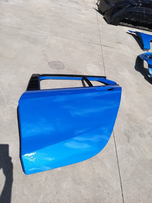 Usa portiera stanga spate bmw seria 1 f40
