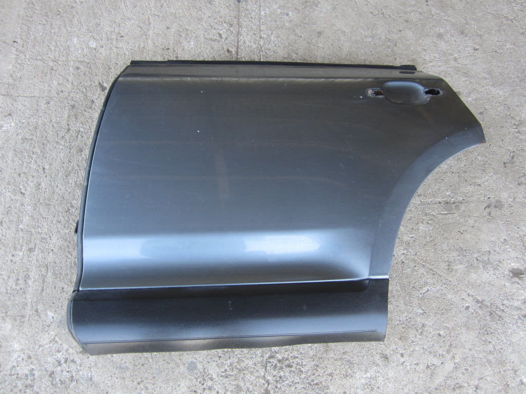 USA / PORTIERA STANGA SPATE CU BANDOU VW TOUAREG FAB. 2002 - 2010 ⭐⭐⭐⭐⭐