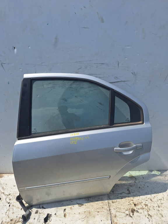 Usa / Portiera Stanga Spate Ford Mondeo Mk 3 2000-2007 Gri