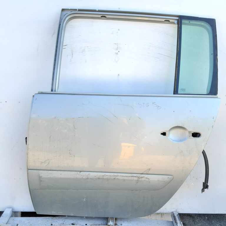 Usa / Portiera Stanga,spate,Gri Renault ESPACE Mk4 2002 - 2014