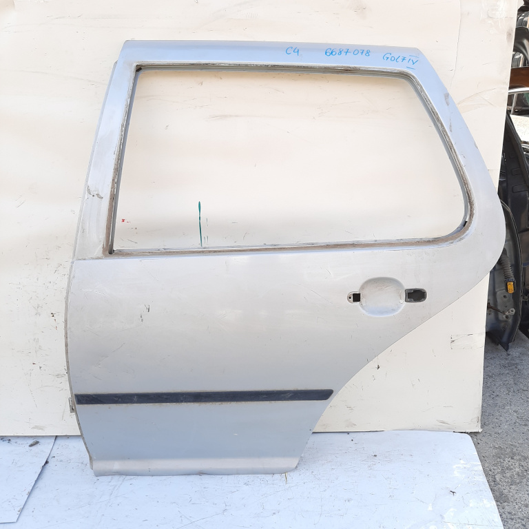 Usa / Portiera Stanga,spate,Gri VW GOLF 4 1997 - 2004