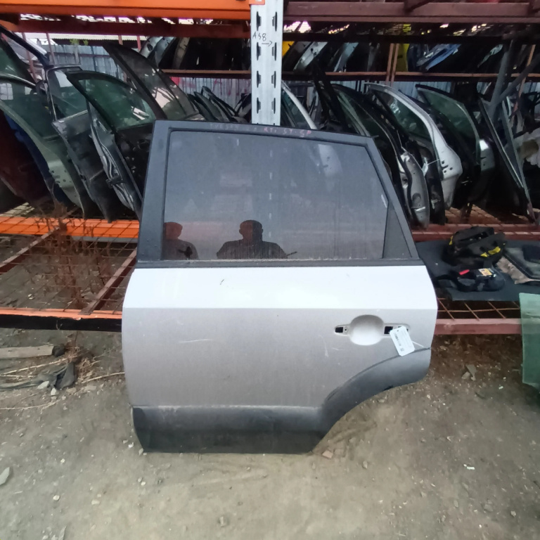 Usa / Portiera Stanga Spate Hyundai Tucson (Jm) 2004-2010 2.0 Crdi D4Ea-V Motorina Gri